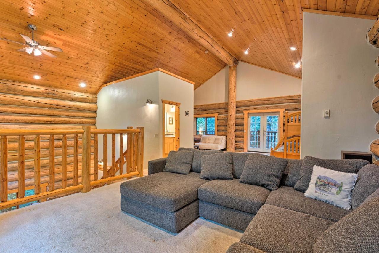 Riverfront Gold Bar Log Cabin Near Stevens Pass! Exterior photo