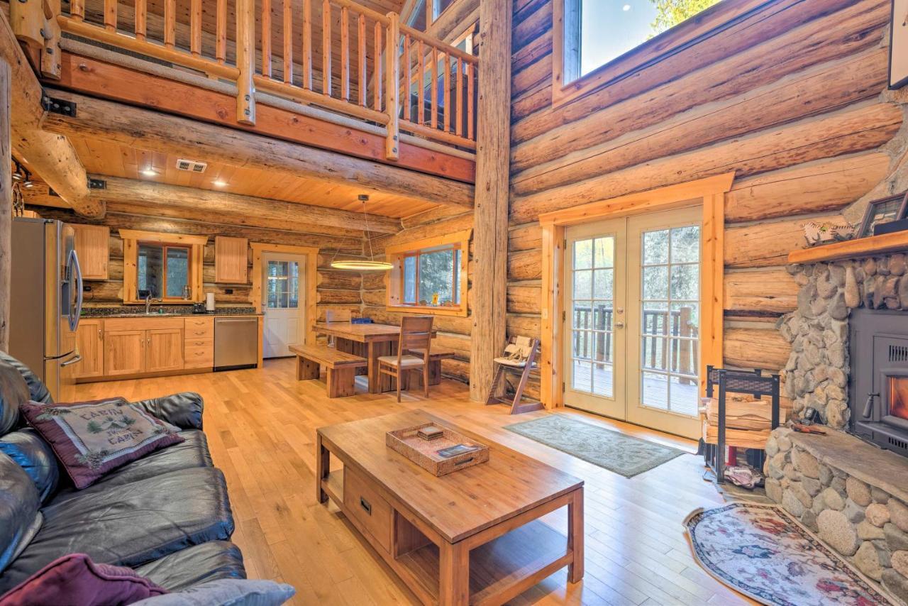 Riverfront Gold Bar Log Cabin Near Stevens Pass! Exterior photo