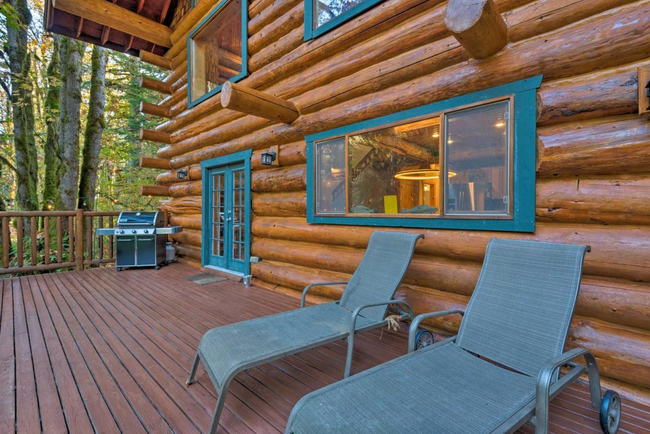 Riverfront Gold Bar Log Cabin Near Stevens Pass! Exterior photo